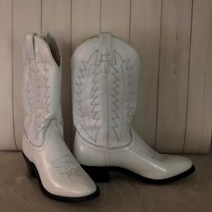 Women’s new white leather western boots